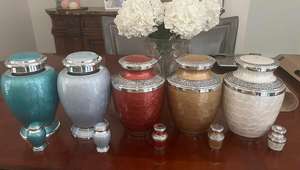 Urnas de Cremación para Cenizas de Adultos, Urna Grande de Latón y Aluminio con Capacidad de 220 Pulgadas Cúbicas, Diseño Estilo Americano de Spiderman para Humanos y Mascotas - Product Image 2