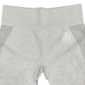 Ensemble de sport deux pièces pour femme : soutien-gorge de sport et short cycliste taille haute, tenue de fitness extensible - Product Image 4