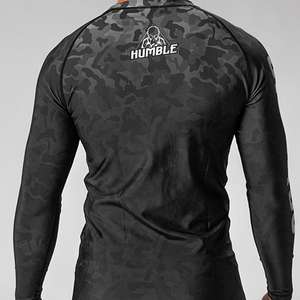 Meilleur prix Rash Guard camouflage noir imprimé sur mesure Rash Guard MMA Entraînement Manches longues Maillot de bain Rash Guard Homme 2024 - Product Image 3