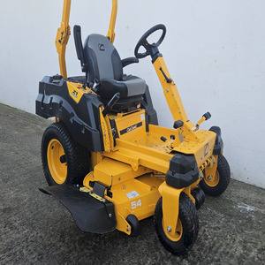 Tondeuse autoportée Cub Cadet Z1 137 Zero Turn, moteur Kohler EFI 27HP, largeur de coupe 54 pouces, direction à 4 roues, usage commercial, à vendre - Product Image 1
