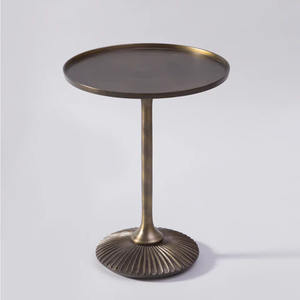 Table d'appoint martelée en aluminium de luxe Décoration de maison à la mode pour le salon - Product Image 3