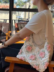Sac bandoulière portable en coton fait main au crochet avec fleurs, grande capacité et rangement - Product Image 4