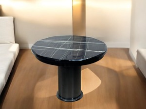 Table à manger ronde élégante conçue pour les maisons modernes combinant des matériaux haut de gamme de style 5 étoiles et la praticité quotidienne - Product Image 3