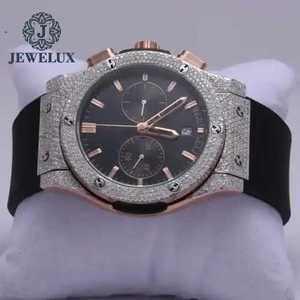 Montre élégante avec cadran noir et diamants Moissanite, bracelet en caoutchouc de haute qualité, montre analogique de luxe en édition limitée de style Hip Hop - Product Image 4