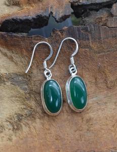 Boucles d'oreilles pendantes en argent sterling 925 avec onyx vert Style Boho Bijoux faits à la main en plaqué or pour femmes Cadeau de fête et de mariage - Product Image 4