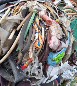 Meilleur prix d'usine pour les bouteilles en plastique usagées et les flocons de PET disponibles en grande quantité à vendre - Product Image 1