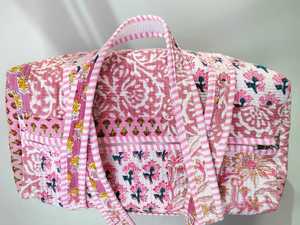 Bolsa de Viaje Deportiva de Lona Acolchada con Diseño de Patchwork de Algodón HANDBLOCK, Estilo Urbano, 20 Pulgadas, Unisex, con Cierre y Barra de Arrastre, Modelo Fab 06 - Product Image 3