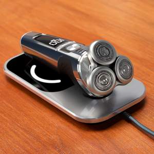 Afeitadora Eléctrica Inteligente para Uso en Seco y Húmedo con Cuchillas Triples y Dobles, Resistente al Agua IPX7, Cuchillas Rotatorias y de Lámina de Repuesto - Product Image 1