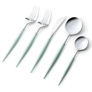 Ensemble de couverts en métal attrayant avec poignée mince en émail bleu clair plaqué argent pour les ensembles de couverts de vaisselle pour la maison et les hôtels - Product Image 1