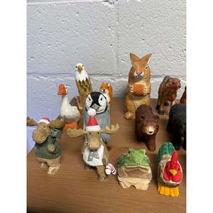 Statua di Pinguino in Legno Intagliato a Mano YEEYAYA, Figurina Natalizia e Decorazione per la Casa, Regalo di Natale per Arredamento - Product Image 5