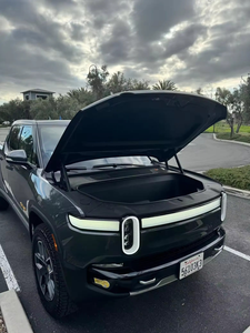 Rivian R1T 2024, Volante a la Izquierda, Asientos de Cuero, 5 Plazas, Faros de Xenón, Cámara Trasera, 250-300 CV, 200-300 Nm - Product Image 5