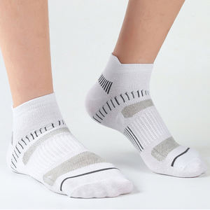 Calcetines Casuales Personalizados al por Mayor, Transpirables, Antibacterianos, Antideslizantes, con Logotipo, para Correr, Gimnasio, Entrenamiento y Uniformes de Equipo - Product Image 5