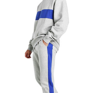 Customized Unisex Tracksuit Sets Quick Dry And Breathable Unisex 2 Piece Set Pullover Hoodie & Sweatpants Tracksuit Set - Product Image 3
