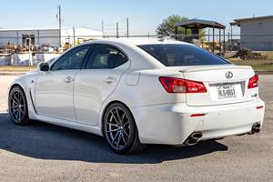 Lexus IS F 2011 Usado, Motor V8 de 416 hp, Interior de Dos Tonos - Product Image 3