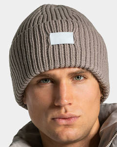 Bonnets en acrylique vierges de haute qualité, vente en gros, fabrication OEM, logo personnalisé, broderie, bonnets d'hiver chauds pour unisexe - Product Image 4