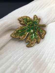 Broches de Cuentas Hechos a Mano por Diseñadores - Accesorios de Alta Calidad con Color y Forma Personalizados, Estilo Antiguo/Tradicional/Moderno para Baby Shower - Product Image 3