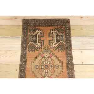 Petit tapis vintage 1,7x3,4 pieds, tapis turc en laine marron à imprimé animal - Product Image 3