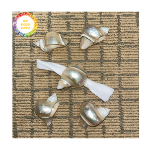 Rond de serviette en coquille de mer fait à la main à partir de coquille turbo naturelle utilisée pour la décoration de table ou le cadre de restaurant exporté du Vietnam - Product Image 4