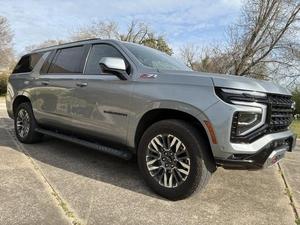 Nuevo Chevrolet Suburban 2026 4x4 SUV Gasolina/Petróleo Euro VI, 6 Asientos, Asientos de Cuero Automáticos, Volante a la Izquierda, Llantas de Aleación de Aluminio R20 - Product Image 2