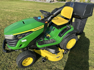 ขายส่งจากโรงงาน เครื่องตัดหญ้าแบบนั่งขับ John Deere X167 ขนาดใบมีด 48 นิ้ว - Product Image 3