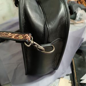 Sac fourre-tout en cuir véritable de haute qualité couverture de selle occidentale de Bohème Design unique fabricant de luxe indien en gros - Product Image 3