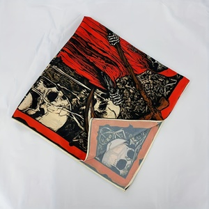 Bandana foulard en satin de soie personnalisé, imprimé par sublimation, anti-poussière, avec logo, pour femmes, pour événements. - Product Image 3