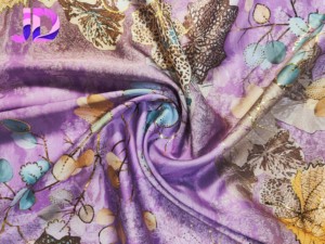 New Arrival Customized Design Chiffon Material 100% Polyester Woven Digital Printed Floral Foil Satin <strong>Silk</strong> Printing <strong>Fabric</strong> - Product Image 4