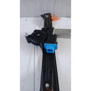 กลไกควบคุมกระจกหน้าต่างด้านหน้าขวาของรถ LANCIA Delta รุ่นที่ 3 (08>11) หมายเลขอะไหล่ 72.023 0003 198A2000 - Product Image 4