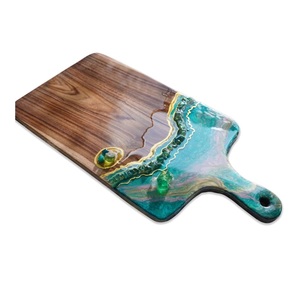 Atractiva Tabla de Pizza Rectangular de Madera con Acabado de Resina, Nuevo Modelo Elegante TQC 7155, Servidor de Pizza con Mango Plegable, Apto para Microondas - Product Image 1