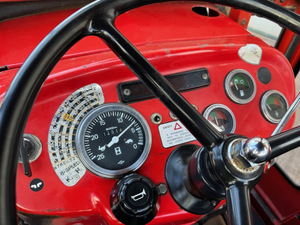 Tracteur agricole d'occasion 50 CV Massey Ferguson 240 2RM, tracteur diesel compact pour MF 240 d'occasion - Product Image 5