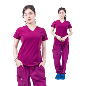 Scrubs médicaux hommes et femmes ensembles de gros uniforme d'allaitement avec logo personnalisé marque privée FMF VN fabricant vérifié vêtements - Product Image 1
