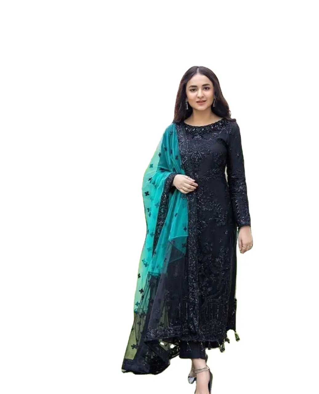 Vestidos de mujer Premium de Pakistán e India. Ropa de fiesta elegante con intrincados bordados.