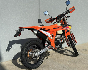 OFERTA AL POR MAYOR: Motocicleta Enduro KTM 350 EXC-F CHAMPION.EDITION 2025 de 6 Velocidades, 4 Tiempos, 100% Auténtica - Product Image 6