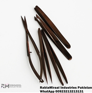 Ensemble de pincettes à sourcils inclinées en acier inoxydable en gros outils de soins de beauté en or rose avec emballage de sac à ciseaux à ressort - Product Image 5