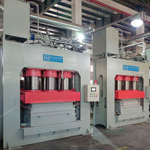 Máquina de Moldeo de Plástico para Fabricación de Palés de Plástico, Máquina de Prensado de Moldeo de 1000 Toneladas para la Fabricación de Palés de Plástico en Venta - Product Image 3