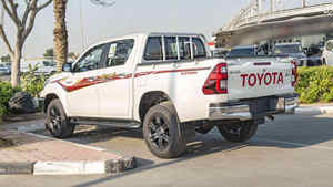 CAMIONETA USADA DE ALTO RENDIMIENTO Toyota Hilux 2024 DOBLE CABINA LISTA PARA ENVIAR - Product Image 3