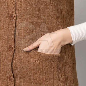 Logo personnalisé pull sans manches pour femmes haut en tricot doux pull sans manches pour femmes à la mode personnalisé - Product Image 3