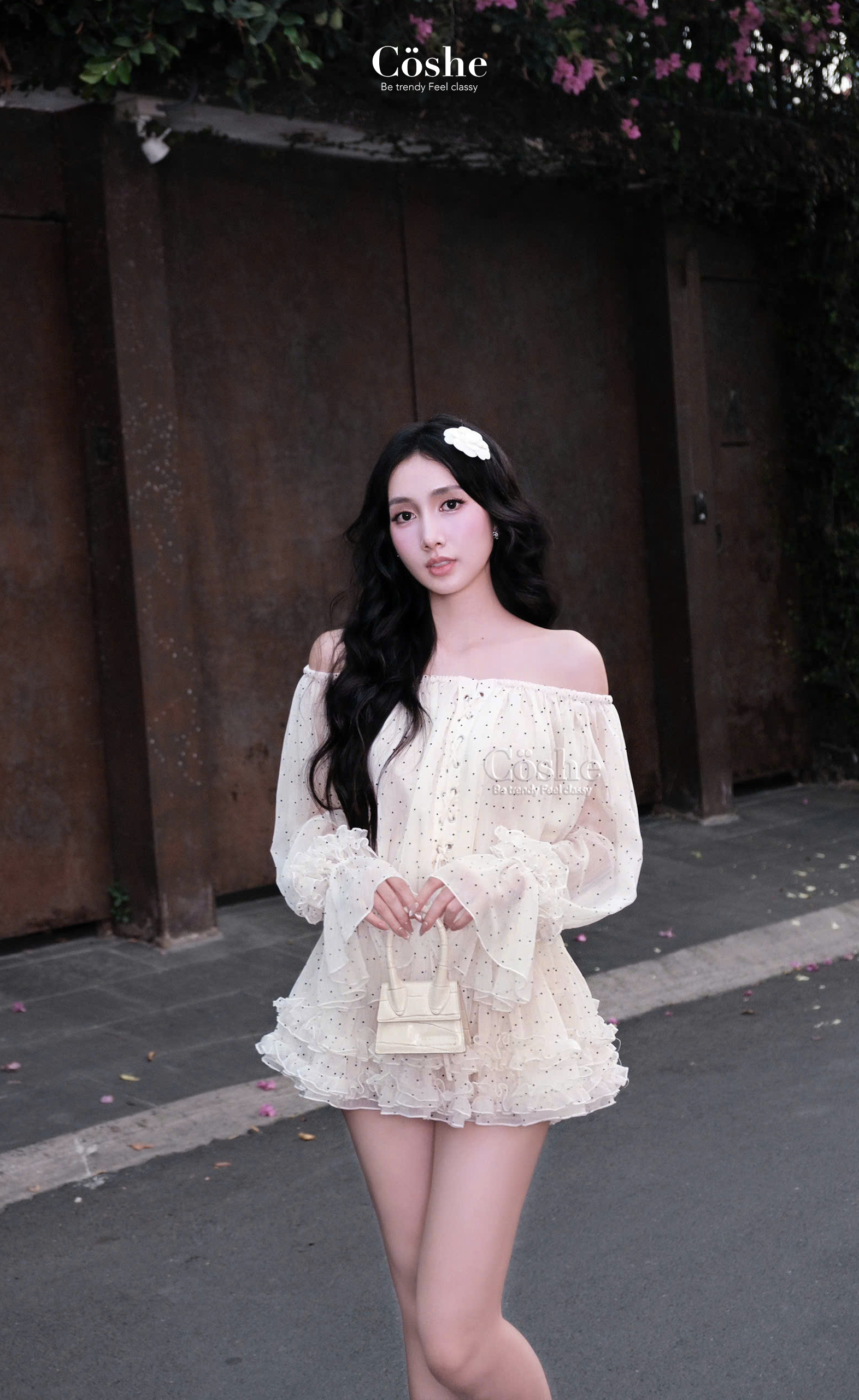 ลายจุดสีเบจ