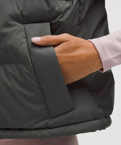 Moda mujer Puffer chaleco Chaqueta ligera elegante cálido sin mangas prendas de vestir exteriores cómodo suministro al por mayor precio barato OEM - Product Image 5