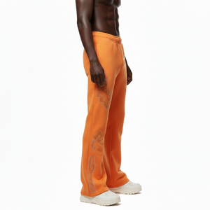 กางเกงขาบานผ้าฟลีซผสมคอตตอนและโพลีเอสเตอร์ พรีเมียม เนื้อผ้านุ่ม ขัดเงา สีส้ม ประดับโลโก้ด้วยการรีดร้อน - Product Image 5