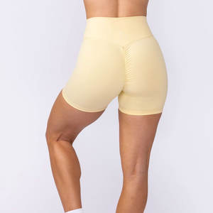 Shorts à effet froncé en matière douce et offrant une liberté de mouvement, avec un soutien extensible et un port confortable - Product Image 6