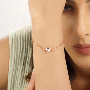 Brazalete de Oro Blanco Chapado en Rodio con Perlas y Diamantes para Regalo de Fiesta - Product Image 2
