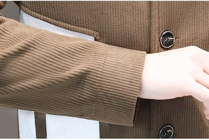 เสื้อแจ็คเก็ตบอมเบอร์ผู้ชายสไตล์สปอร์ตแฟชั่น ฤดูใบไม้ผลิ 2024 รุ่นใหม่ พร้อมโลโก้ด้านหน้า กันน้ำ ระบายอากาศ และกันลม  สีสั่งทำได้ - Product Image 5