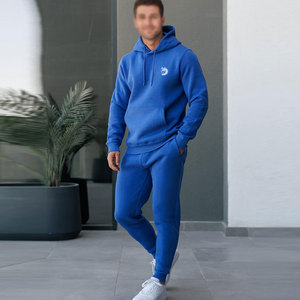 Survêtement de sport d'hiver de haute qualité, prix de gros, fabriqué au Pakistan, idéal pour la vente en gros. - Product Image 3