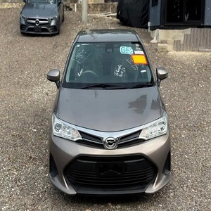 Opción Ideal para Auris Sedán-2019 RWD, Volante a la Izquierda, Interior Oscuro, Neumáticos R16, Asientos de Tela - Product Image 1
