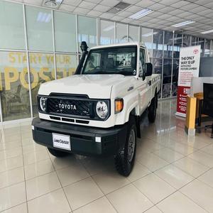 Camioneta Toyota Land Cruiserr usada, velocidad máxima, bastante usada, fresca y limpia, sin historial de accidentes, conducción a mano izquierda y derecha, el mejor precio - Product Image 2
