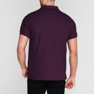 Polos básicos para hombres disponibles en varios colores Tela de algodón Impresión de logotipo personalizado para uso promocional - Product Image 3