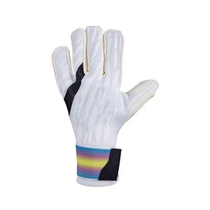 Personalizar guantes de portero de fútbol de látex para el fútbol profesional transpirable totalmente personalizado - Product Image 2