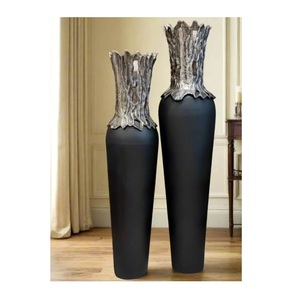 Pot de fleurs élégant en aluminium au design minimaliste, résistance durable, charme moderne pour la décoration intérieure et extérieure - Product Image 1