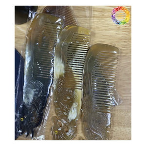 Peine de cuerno de búfalo de pájaro tallado a mano, peine de pelo de cuerno hecho a mano Natural, artesanía Vintage para mujeres elegantes con estilo al mejor precio - Product Image 5